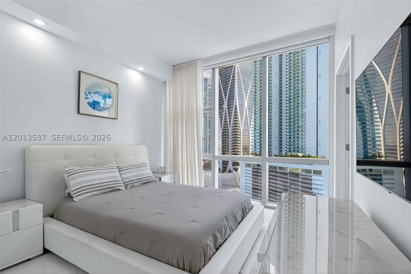 Alquiler de apartamento en Paramount Miami WorldCenter 1603