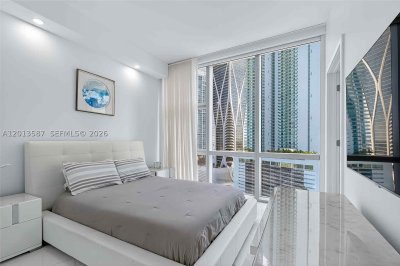 Alquiler de apartamento en Paramount Miami WorldCenter 1603