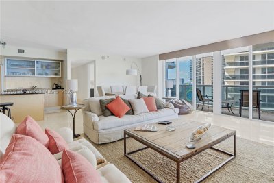 Alquiler de apartamento en Beach Club One 1410
