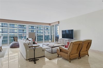 Alquiler de apartamento en Beach Club One 1410