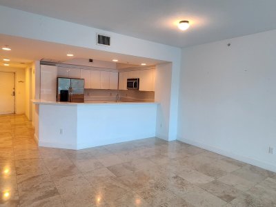 Comprar apartamento no One Fifty One at Biscayne 202