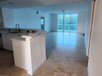 Comprar apartamento no One Fifty One at Biscayne 202