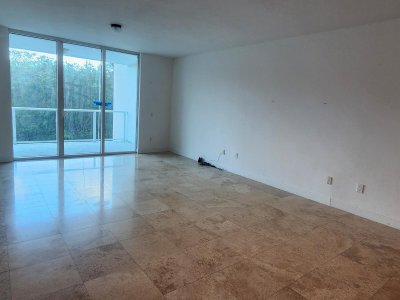 Comprar apartamento no One Fifty One at Biscayne 202