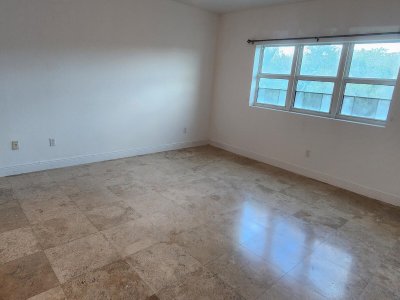 Comprar apartamento no One Fifty One at Biscayne 202