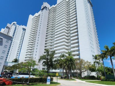Comprar apartamento no One Fifty One at Biscayne 202