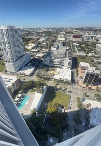 Comprar apartamento no Paramount Bay 3804