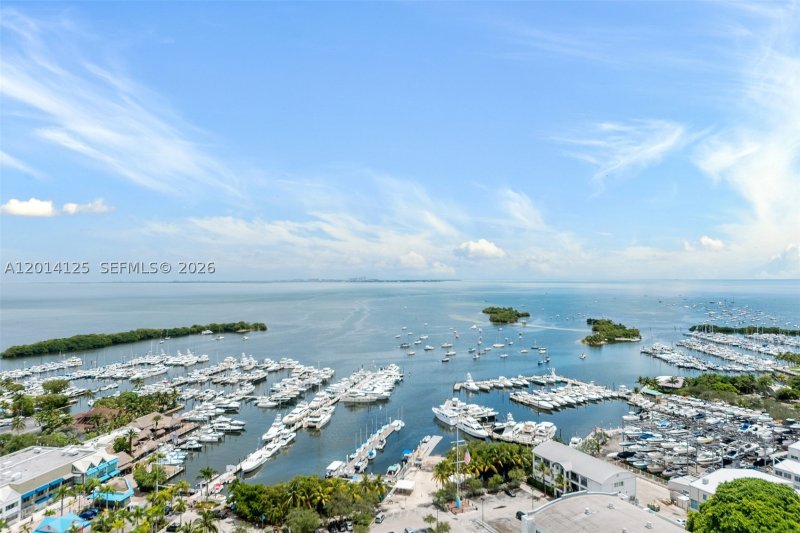 Apartment for rent at Grovenor House 2601