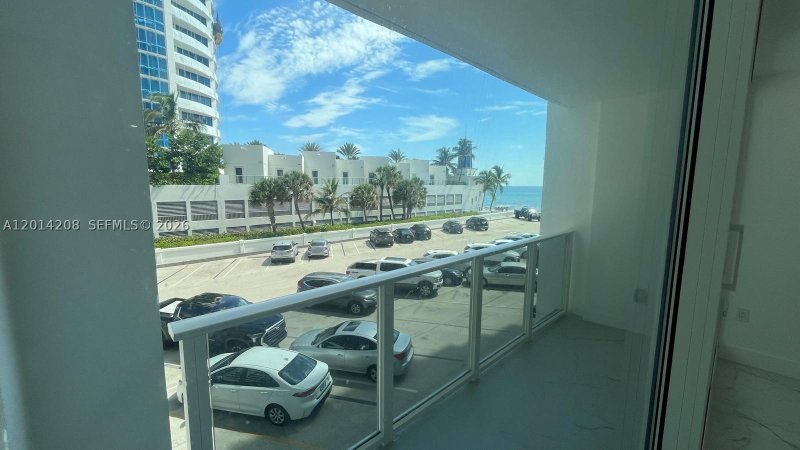 Condo for sale at Alexander Towers 210