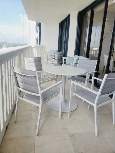 Apartment for rent at 2000 Williams Island 2703