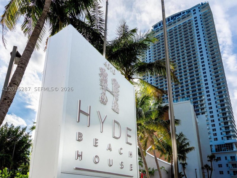 Apartment for rent at Hyde Beach House R2004