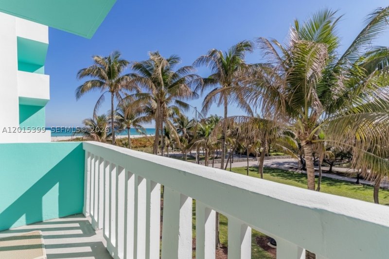 Condo for sale at Ocean Park 306