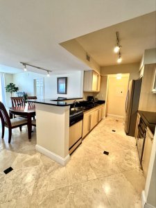 Aluguel de apartamento no 2080 Ocean Drive 1608