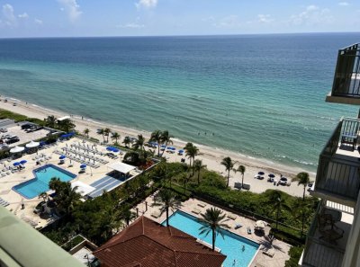 Aluguel de apartamento no 2080 Ocean Drive 1608