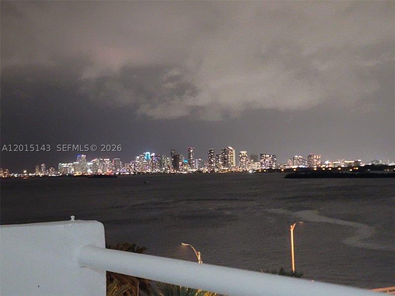 Apartment for rent at Bayshore Yacht Tennis Club 705
