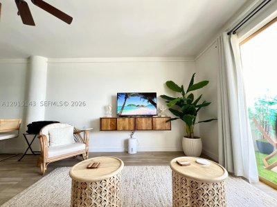 Alquiler de apartamento en Bayshore Yacht Tennis Club 705