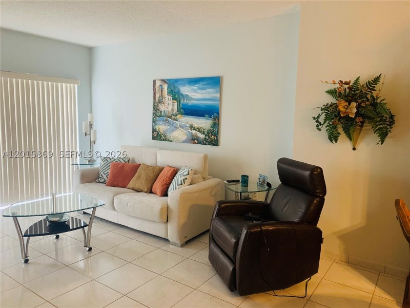 Apartment for rent at The Hemispheres MZM