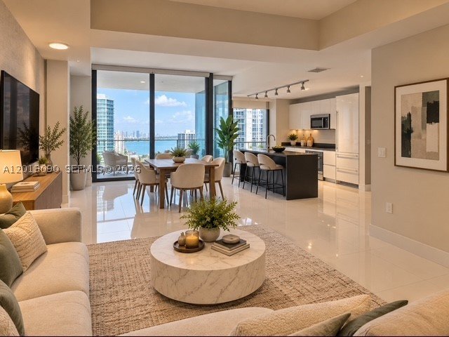 Condo for sale at 1010 Brickell 3704