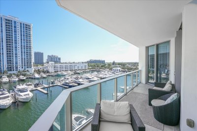 Comprar apartamento en Marina Palms Yacht Club 605