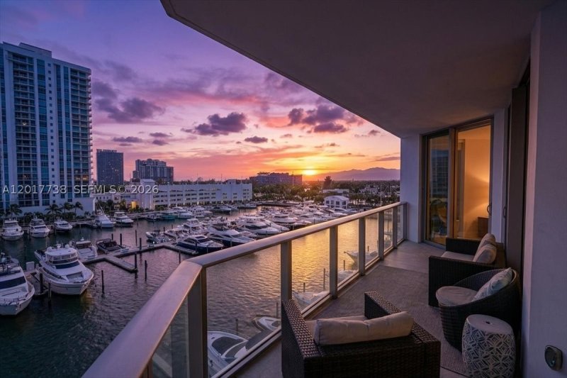 Comprar apartamento en Marina Palms Yacht Club 605