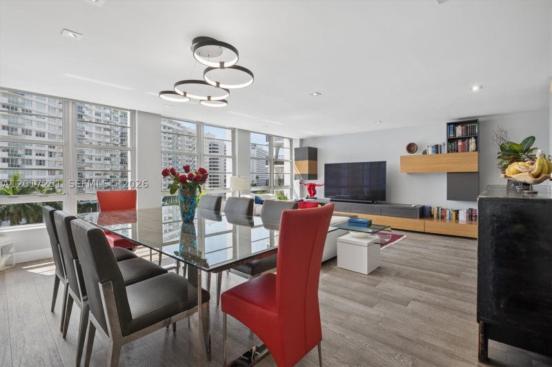Condo for sale at Fifty Six Sixty 6C