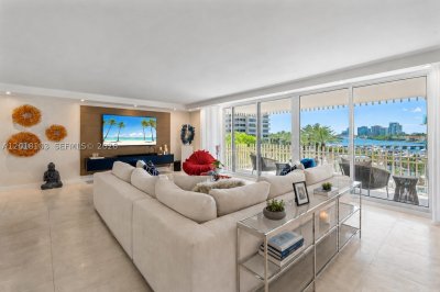 Grove Isles Tower III Apt #C410