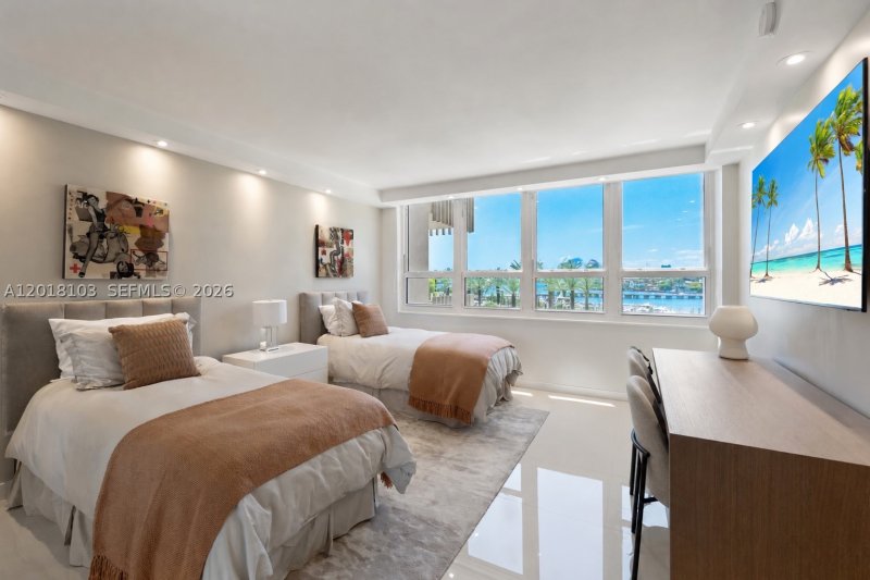 Comprar apartamento en Grove Isles Tower III C410