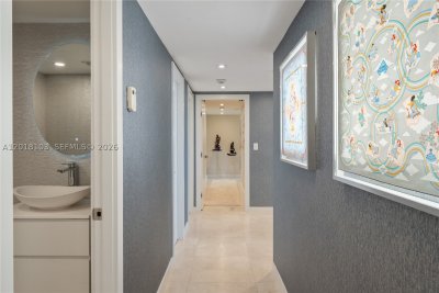 Comprar apartamento en Grove Isles Tower III C410