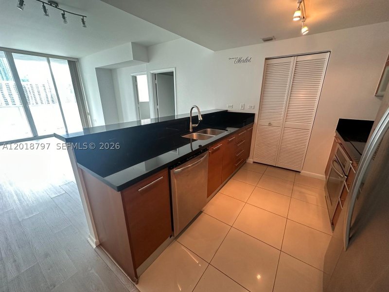 Apartment for rent at Vizcayne Everglades On The Bay 1910