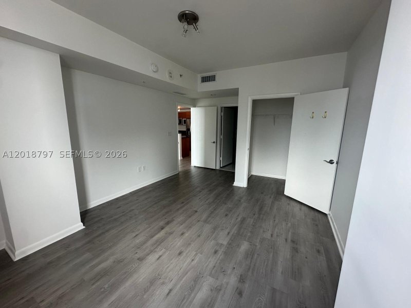Apartment for rent at Vizcayne Everglades On The Bay 1910