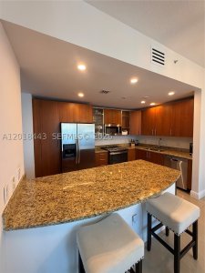 Comprar apartamento en Ocean Marine Yacht Club 312