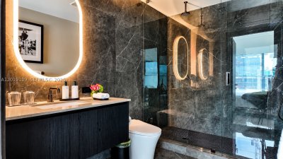 Aluguel de apartamento no E11EVEN Hotel & Residences 4406