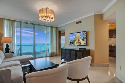 Comprar apartamento no Acqualina Resort & Spa Apt 3103