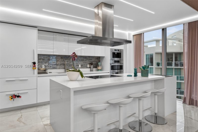 Condo for sale at Arlen House 4-1902