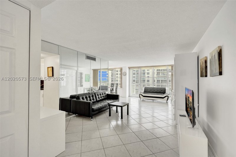 Condo for sale at Winston Towers 1611