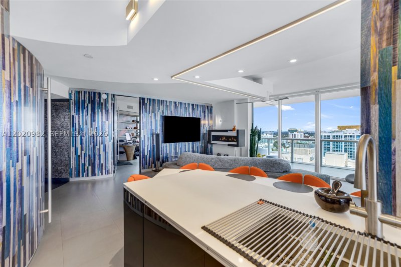 Alquiler de apartamento en Akoya 2301