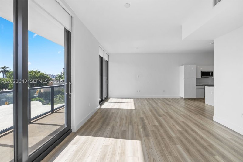 Apartment for rent at Mondrian Hallandale 204