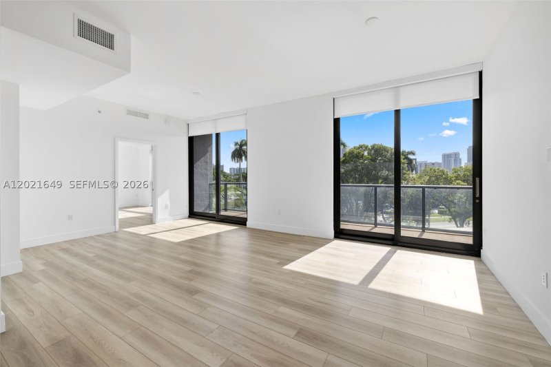 Apartment for rent at Mondrian Hallandale 204