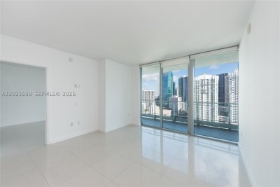Comprar apartamento en Mint at Riverfront 2812
