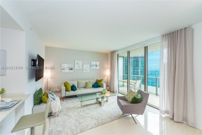 Alquiler de apartamento en Brickell House Condo 2900