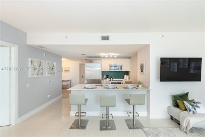 Alquiler de apartamento en Brickell House Condo 2900