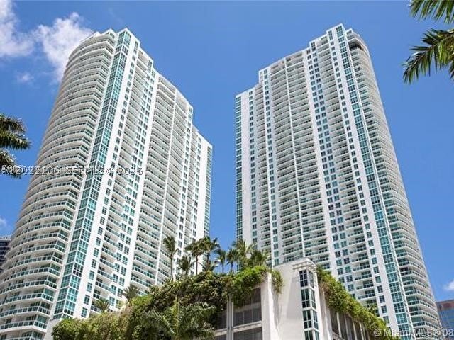 Apartment for rent at The Plaza Tower II 4009