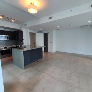 Comprar apartamento en The Bond 1101
