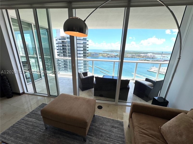 Comprar apartamento en Icon South Beach 3505