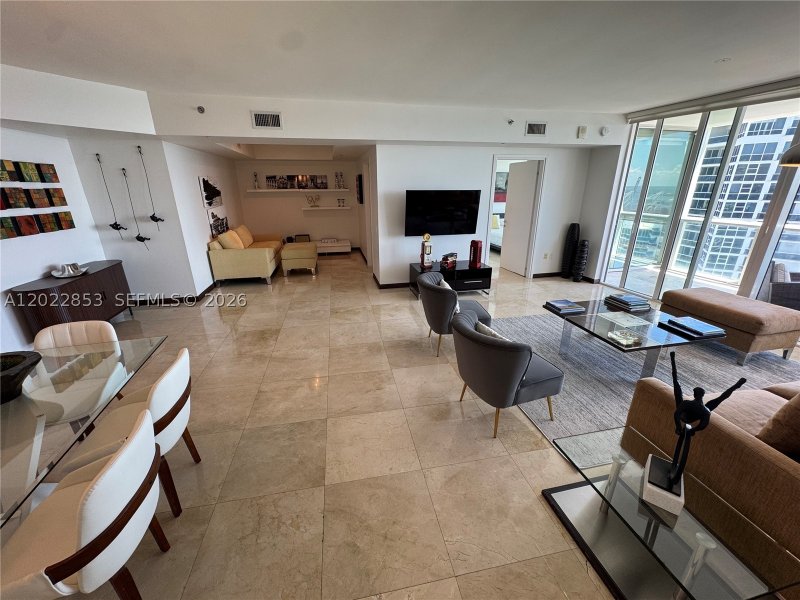 Comprar apartamento en Icon South Beach 3505