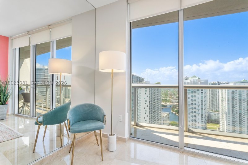 Condo for sale at Icon Brickell Viceroy 4206