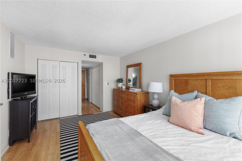 Comprar apartamento en Grandview Palace 2001