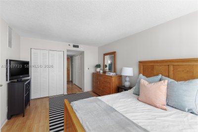 Comprar apartamento en Grandview Palace 2001