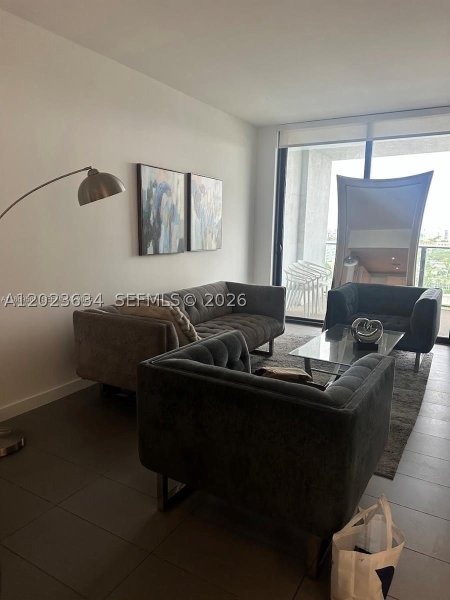 Comprar apartamento no Canvas 1612