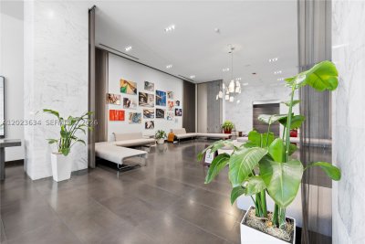 Comprar apartamento no Canvas 1612