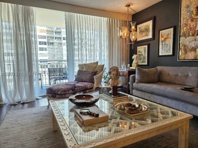 Comprar apartamento no Del Prado South Tower 901